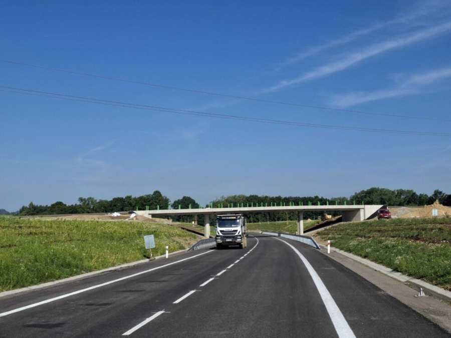 Obchvat Lišova dokončen: 9,5 km nová silnice za miliardu korun přináší úlevu a bezpečnost