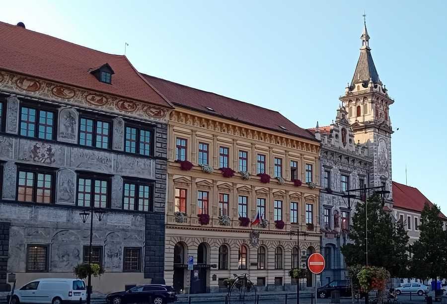 Tři jihočeská města bojují o titul a milion