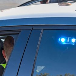 Přišel pěšky, odjel na kole