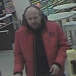 Kdo pozná muže na fotografii?