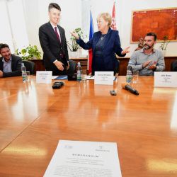 Jihočeský kraj podepsal se SŽDC memorandum.