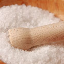 „SŮL NAD ZLATO ANEB DÁ SE VAŘIT BEZ SOLI?“