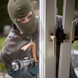 Vloupání, požár nebo vodovodní havárie? Zajistěte si kvalitní pojištění domácnosti!