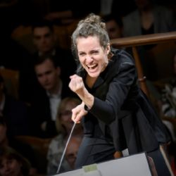 Alena Hron ovládne Jihočeskou filharmonii
