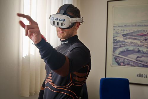 obrázek:Budějčtí strážníci trénují ve virtuální realitě