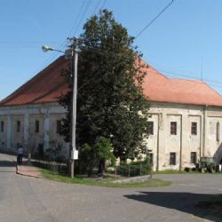 Čížovský zámek po rekonstrukci: hledá strategického partnera
