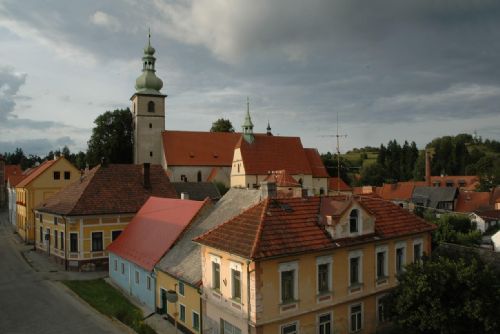 Foto: Kaplický obchvat dokončen o půl roku dříve: Investice 290 miliónů přinese klid a rozvoj