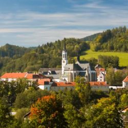 Mystická záře: Odhalení tajemství pokladů ve Vyšším Brodě