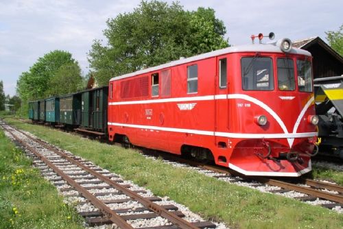 Foto: Vlaky zpět na jindřichohradecké úzkokolejce po roce a půl