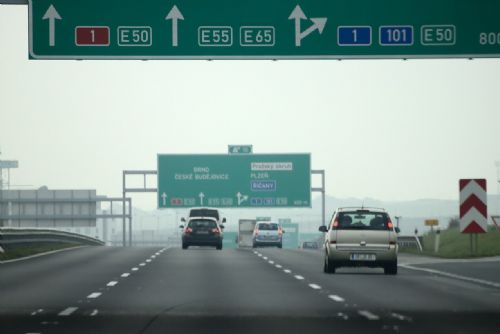 Foto: Dálnice D4: Překročení rychlosti 186 km/h, pokuty zatím neřešeny