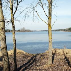 Tušťská pískovna je ráj, ale pozor na legální koupání