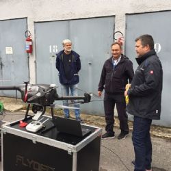 Schengenbusy, terénní vozy, drony i termokamery. Policie má dostatek nové techniky k ochraně státní hranice