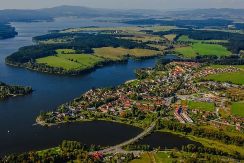 Foto: Frymburk koupí poštu za 7 milionů