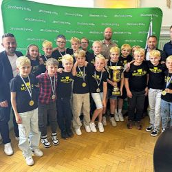 Hejtmanská pocta: Mladí hokejisté HC Vimperk vítězí