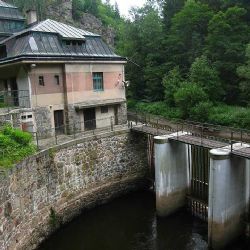 Nezvykle suchá Nežárka komplikuje provoz elektráren