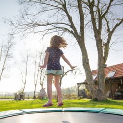 Venkovní hřiště při školách nyní pro veřejnost