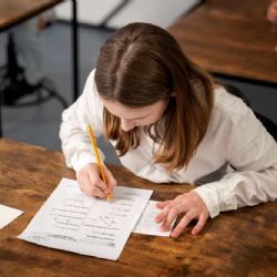 Jihočeské střední školy přijímají víc uchazečů: 93% úspěšnost