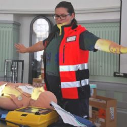 Hejtmanka Ivana Stráská: Externí defibrilátory mohou díky včasnému zásahu zachránit lidský život na dalších 15 místech Jihočeského kraje