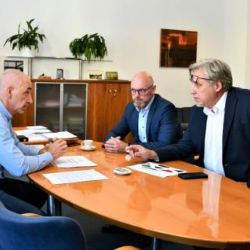 Vzdělání na jihu Čech musí být kvalitní, pomůže i exministr Plaga